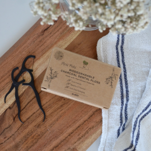 Memotherearthfloss charcoal floss picks